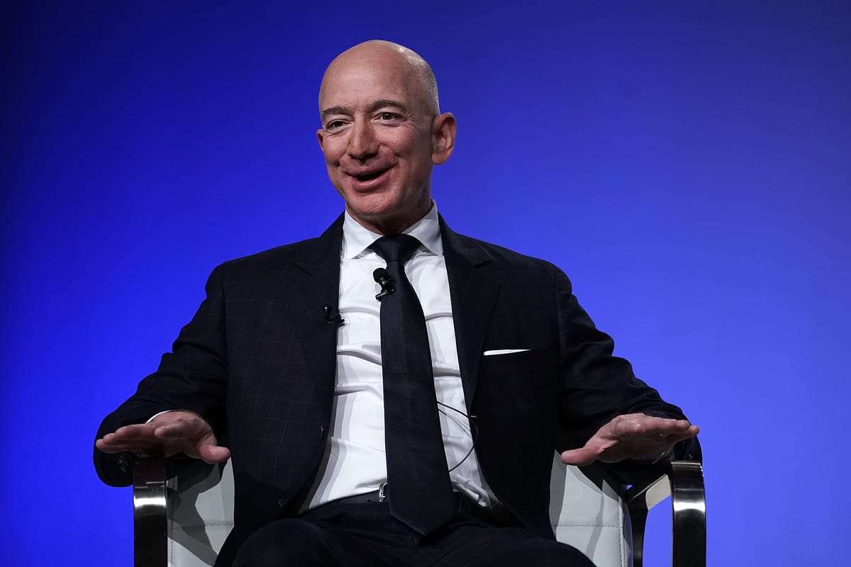 Warum Jeff Bezos jetzt seine Amazon-Aktien abstoßt