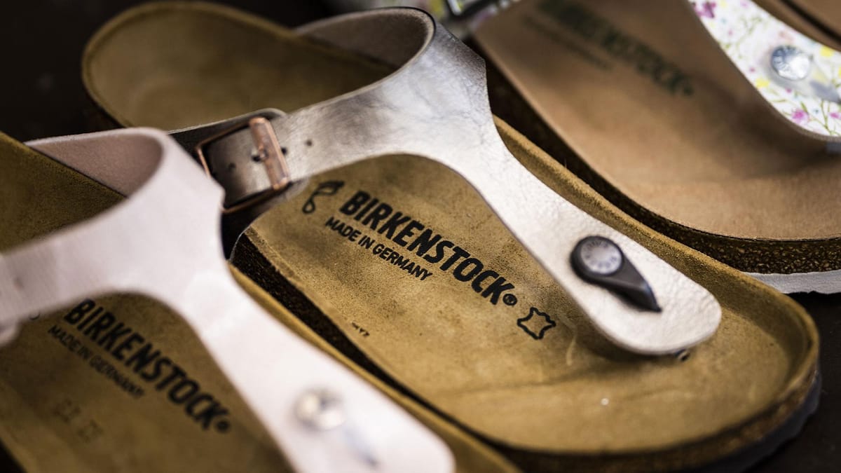 Birkenstock erreicht Rekordumsatz und enttäuscht Anleger