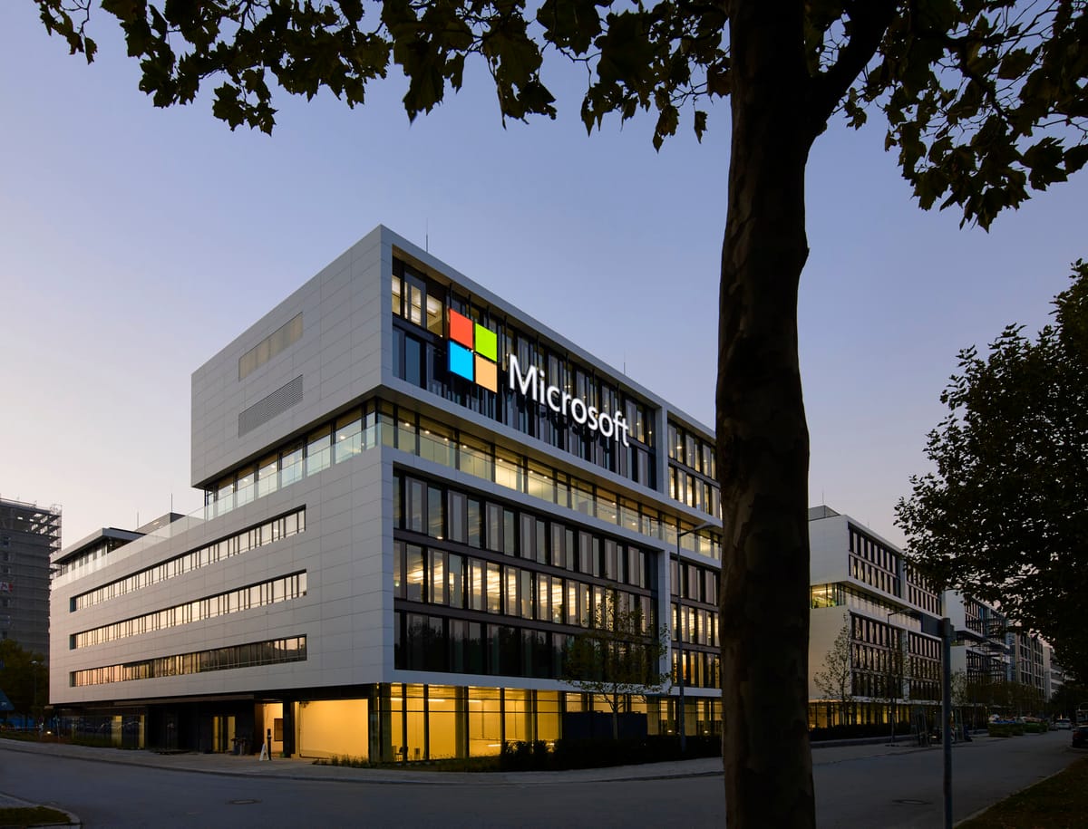 Cloudy Days Ahead: Microsofts Prognose trübt sich ein