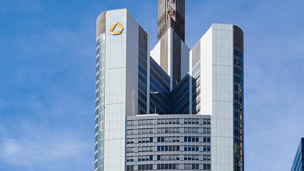 Commerzbank im Übernahmeraum: Bund will Anteile verkaufen, UniCredit lauert