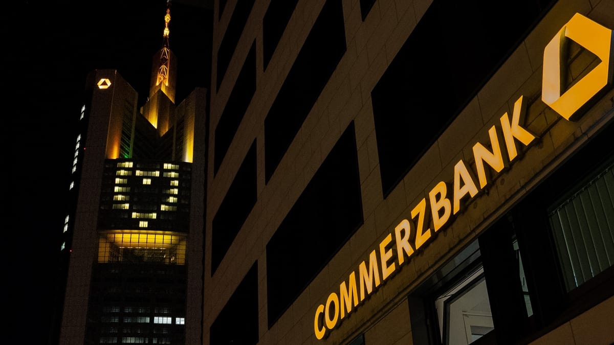 Commerzbank-Stellenabbau: Harte Schnitte im Kampf um Eigenständigkeit