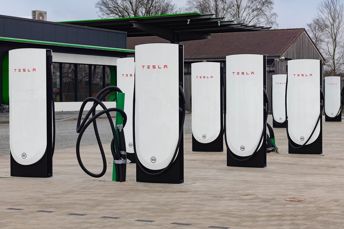 Tesla führt Warteschlange für Supercharger ein