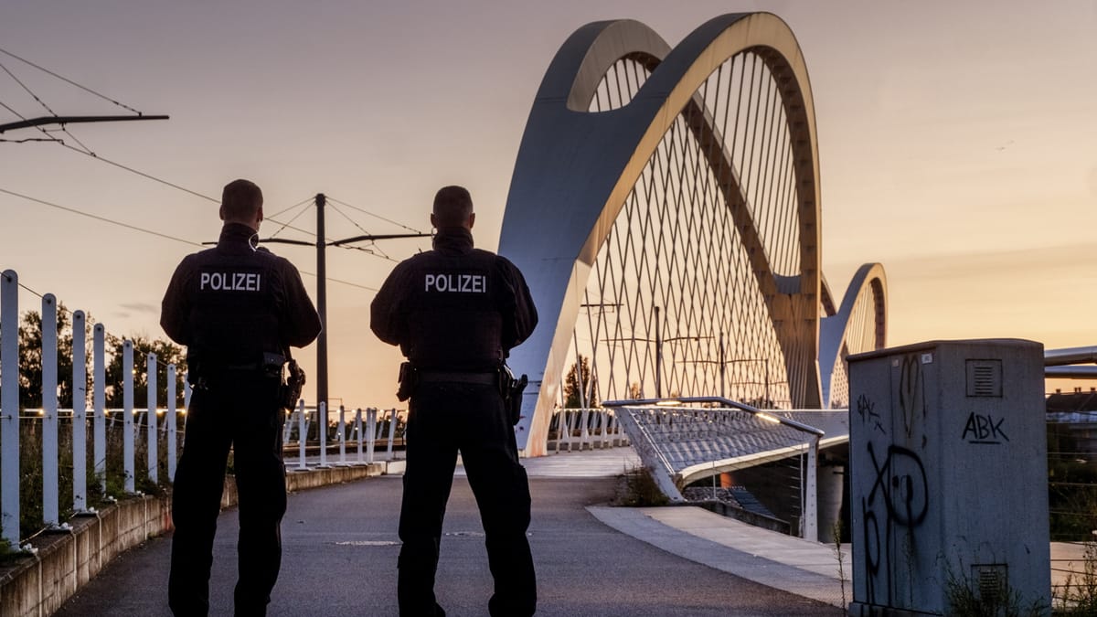 Warum die Zahl unerlaubter Einreisen trotz Rückgang noch immer Rekordniveau erreicht