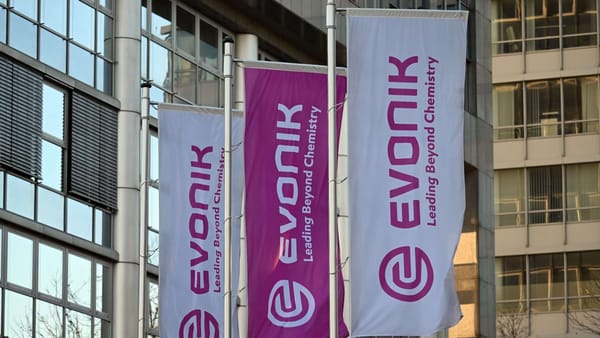 Evonik-Kahlschlag: 2000 Jobs Geopfert!