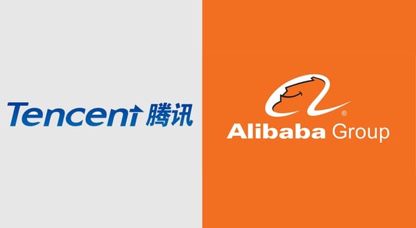 Tech-Giganten unter Druck: Fitch stuft Alibaba und Tencent herab