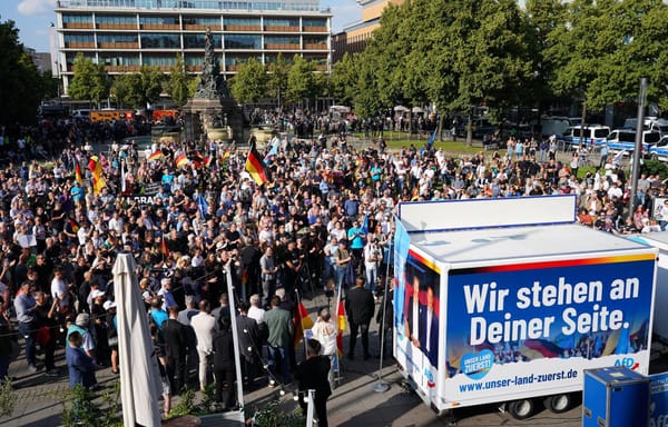 Politiker benötigen mehr Schutz - Angriff auf AfD-Stadtrat in Karlsruhe!