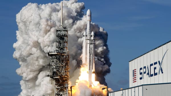 Musk schreibt mit SpaceX Geschichte!