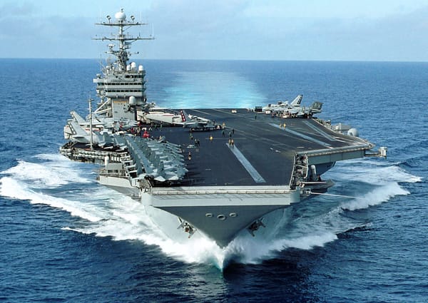 USA ziehen Flugzeugträger - drohen nun mehr Piratenangriffe?