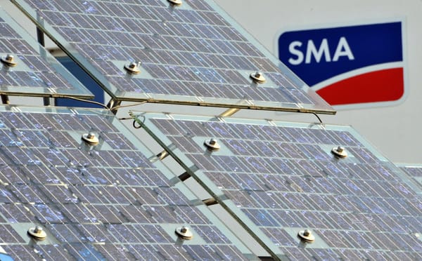 Krise bei SMA Solar: Aktienkurs stürzt ab!