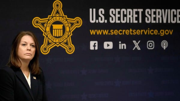 Rücktritt der Secret-Service-Direktorin!