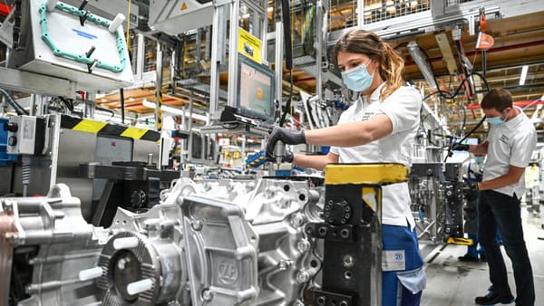 ZF plant Kahlschlag in deutscher Autoindustrie