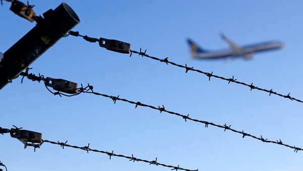 Wende in der Abschiebepolitik? Deutschland startet Flug mit afghanischen Straftätern