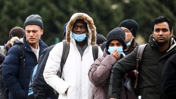 Ausgewiesen, aber nicht weg: 35.000 bleiben in Deutschland