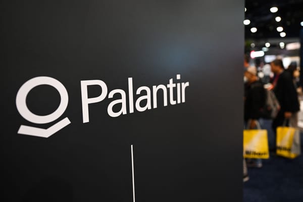 Palantir sichert sich Mega-Auftrag: KI bringt Millionen und Fragen