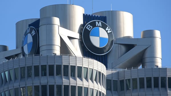 BMW im Krisenmodus – China-Schwäche und Produktionsstopp