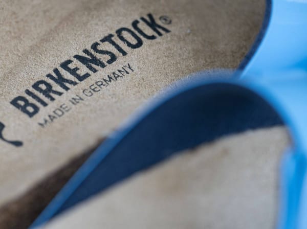 Birkenstock überrascht mit starken Zahlen – doch die Aktie fällt